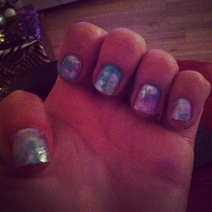 Love my tie dye nails, easy and quick to do! 