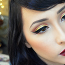 Glamorously Gold Holiday Makeup