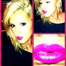 Hot Pink Lip!