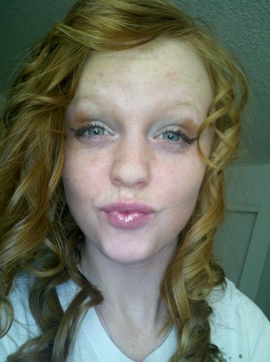 duck lips and curly hair