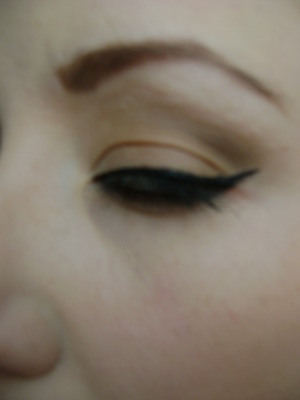Neutral eye with winged liner