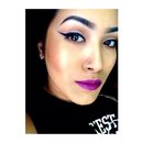 Wing and purple lips 💄💜