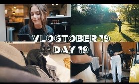 VLOGTOBER 2019 #19: WARDROBE CLEAROUT BEGINS | sunbeamsjess