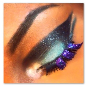 Halloween Gypsie look inspired by the glitter lashes I made.

Are you following me on Instagram? Mochaberryz 

Are you subscribed to me on YouTube?
Http://youtube.com/mzmochaberryz 