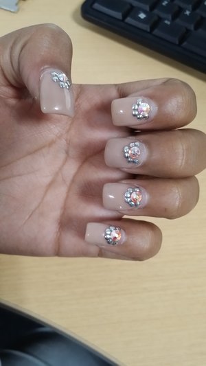 love these nails
