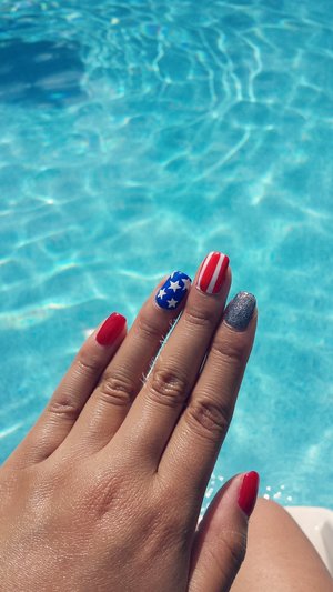 Fourth of July nails ! 