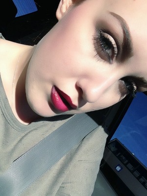 Used neutral colors on the eye, carved brow, contoured cheek, and matched that all with an ombre romantic lip.