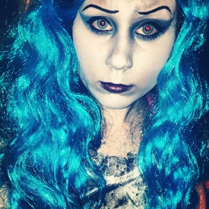 Look inspired by Tim Burton's "Corpse Bride".