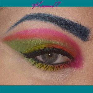 Electronic Lullaby! 
Once you drip your hands in to the Urban Decay Electric Palette,  you never know what you'll end up with! 
I wish I could wear colored brows everyday, they just add so much to a look. :)
#Urandecay #eletricpalette #bright #neon #fun #eyelook #pink #green #orange #coloredbrows #makeup #makeuplook #Beautyshot #beautyproducts #beauty #instamakeup #instabeauty #kroze17 