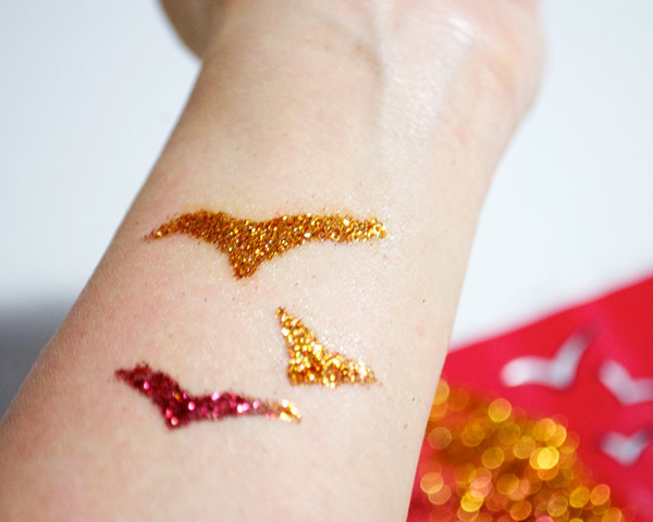 Metallic Temporary Tattoos for Women Teens Girls - 8 Sheets Gold Silver Temporary  Tattoos Glitter Shimmer Designs Jewelry Tattoos - 100+ Color Flash Fake  Waterproof Tattoo Stickers (Aruba) : Amazon.com.au: Beauty