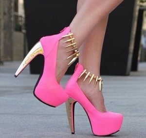 I love these shoes, they remind me of barbie... I would only wear them if I was going to a PARTY 
