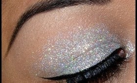 Quick and Easy Glitter Eyes Tutorial!!