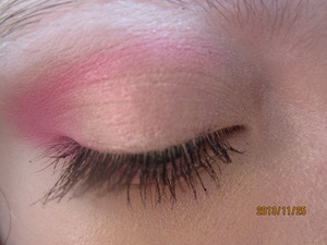 This pretty pink ads some color a dull day. I love how it has a shimmers rather than glitter. What do you think? 