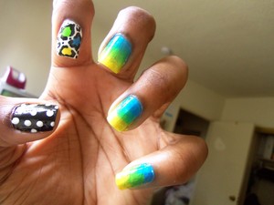 with polka dots...spring time nails!