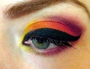 Ugh! My eyes water horribly before work in the morning so this didn't come out as well as I'd have liked but I got lots of comments/compliments throughout the day...people love sugarpill shadows!

SugarPill pressed shadows in Poison Plum, Dollipop, Flame point, and butter cupcake <3