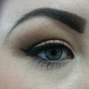 Created this look using a smashbox set I found at a discount at ulta.