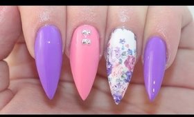 HOW TO: Dainty Floral Nails