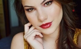 Holiday Glam Makeup Tutorial : Glimmering Eyes & Shiny Red Lips