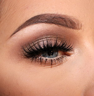 Too faced Everything Nice palette on the eyes and House of Lashes Noir fairy false lashes