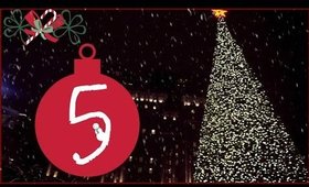 Vlogmas Day 5 ❄ | Christmas Goodness Downtown w/ MakeupAdventures!