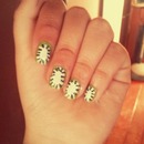 kiwi's nails