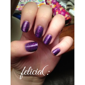 I used two coats of Zoya Carter. It is a pixie dust polish but I decided to put Seche Vite over top. (: