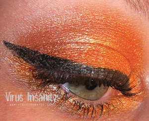Virus Insanity eyeshadow, Candy Corn.

www.virusinsanity.com
