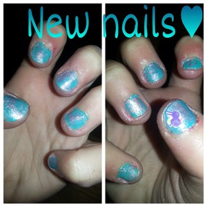 Blue nails whit glitter♥