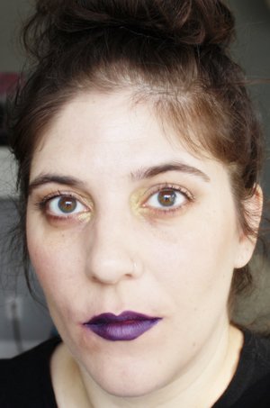 Sephora Purple Lipstain and Gwen Stefani Urban Decay 1987 eyeshadow