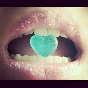 sugarlips and gummy heart :"> 