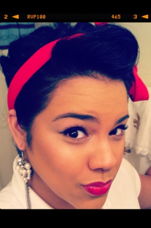 50's pin up inspired look <3 :) 