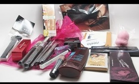 Tis' The Season For Giving - Makeup Kit Giveaway!