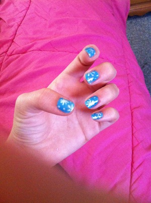 Snowflake nails