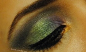 Pantone Color of The Year Inspired Makeup Tutorial! [[Emerald!]]