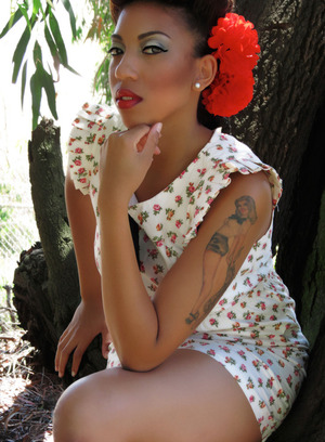 Pin Up Girl Look!!! Makeup, Photography, and Styling done by me. What do you think? Who doesn't like a pin up look? 