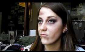 Dead Girl/Zombie Makeup Tutorial (quick last minute halloween makeup)