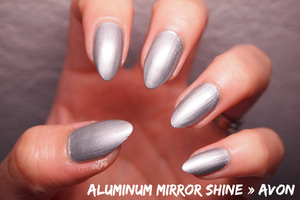 http://www.drinkcitra.com/2014/03/4-silver-nail-polishes.html