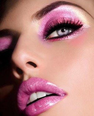 Pink shimmery eye and pink lips.