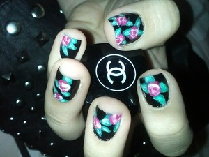 #Nails #Roses #Desing 