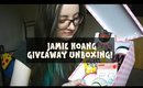 GIVEAWAY un-boxing!