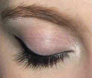 This is thick eyeliner for me at the moment. I really like the wing at the end. Sorry for the poor quality picture. 