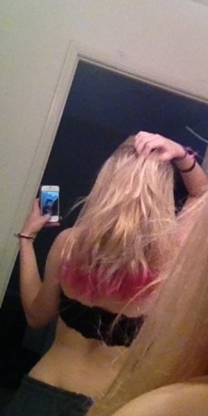 Got bored so decided to dip dye my hair:)