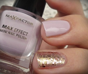 http://malykoutekkrasy.blogspot.cz/2014/01/max-factor-max-effect-mini-nail-polish.html