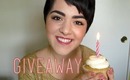 1-Year Blogiversary Giveaway | Laura Neuzeth