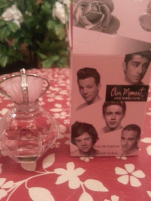 Hey guys!  as many of you know the One Direction perfume came out around September. As I saw the perfume I had to get it! Lets just describe the smell of it.... oh my God! Its the best thing ever! It changes scents one time it smells like a flower but then its like fruits it just smells like heaven. Even if you're not a Directioner I suggest you go to your nearest beauty store and just test it! its worth a try to just smell it.  Good luck and hope you guys like it!
