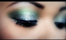 Merry Christmas Makeup Tutorial: Green & Silver Sparkles
