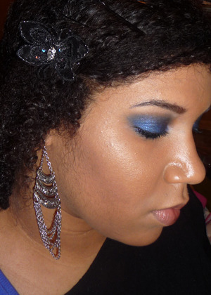 Smokey Blue According to Pixiwoo
http://www.beautythesis.net/looks/face-of-the-day-smokey-blue-according-to-pixiwoo