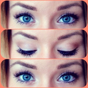 My eye makeup of the day: golden beige and brown