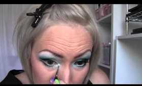 Makeup Tutorial- Sugarpill & Inglot= Funky Blue eyes