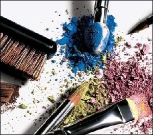 makeup-6-brush-blue-1